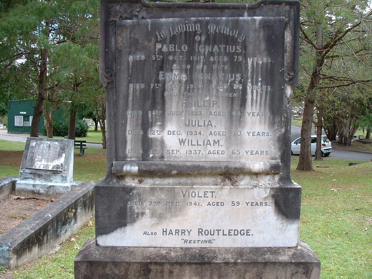 Photograph of the grave and headstone of Edward Routledge. Source: Private collection of Lee Butterworth.