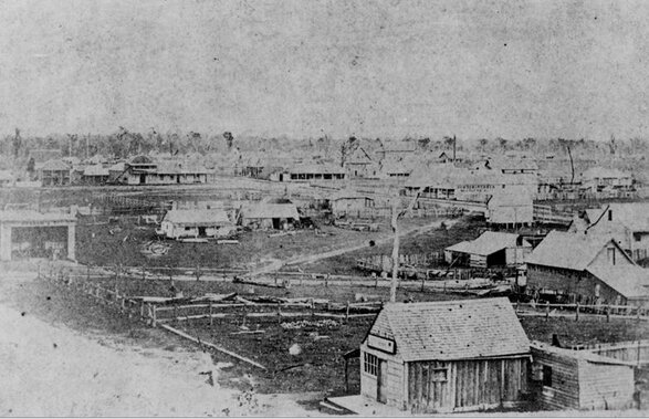 Early photograph of the town of Maryborough, 1864. Source: John Oxley Library, State Library of Queensland, Negative No. 35111.