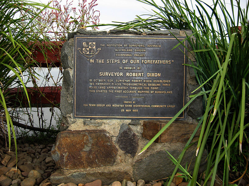 Photograph of the Bicentennial monument in honour of Robert Dixon, 1988. Source: Wikimedia Commons, Creative Commons license CC-BY-SA-4.0.