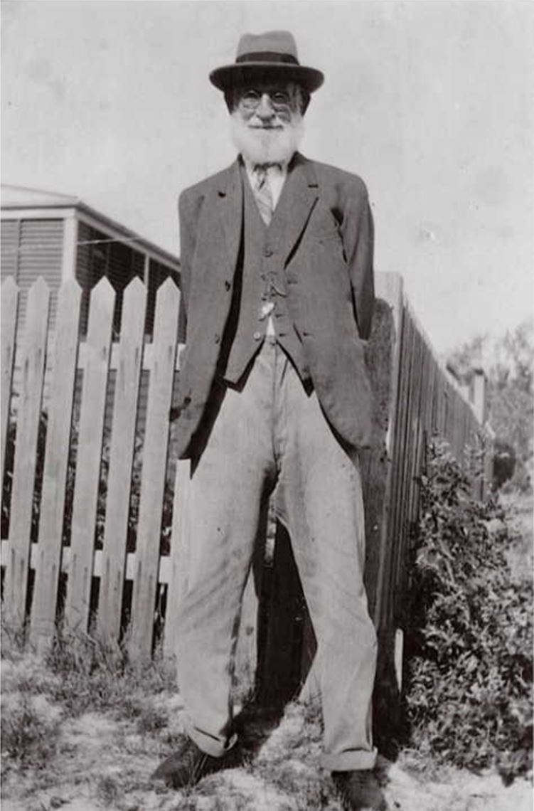 Photograph of Joseph Ray Jr (1849-1944), son of Jane Burnside and Joseph Ray, at Hastings Street, Noosa, ca. 1935. Source: Courtesy of descendants Jan Bimrose and John Joseph Ray.
