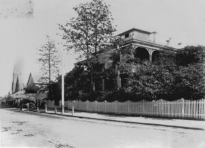 Leontine Cooper was a member of the Brisbane School of Arts Committee.